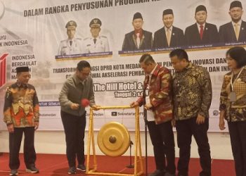 Wali Kota Medan Rico Waas saat membuka DPRD Kota Medan menggelar Rapat Kerja (Raker) 2026. (Foto Ist)