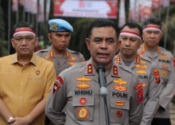 Kapolda Sumut Irjen Whisnu Hermawan Februanto dan Kapolrestabes Medan Kombes Pol Jean Calvijn Simanjuntak  (Foto Ist)