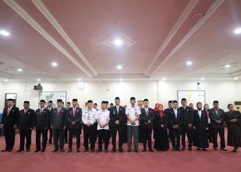 Wakil Wali Kota Tanjungbalai, Muhammad Fadly Abdina melantik dan pengambilan sumpah jabatan Pejabat Pimpinan Tinggi Pratama (PTP), Administrator, Pengawas dan Pejabat Fungsional di lingkungan Pemko Tanjungbalai