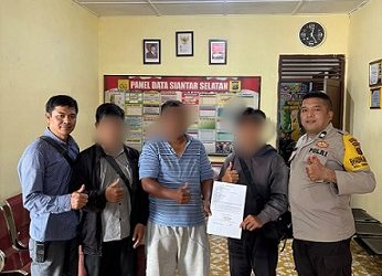 Kanit Reskrim IPDA J. Manihuruk bersama piket Bhabinkamtibmas selesaikan Selisih paham warga di Jalan Gereja