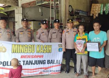 Polres Tanjungbalai Bagikan Sembako dan Tali Asih Kepada Warga Kurang Mampu