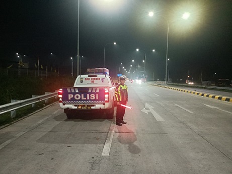 Kanit Turjawali IPDA Andriasih Saragih, SH bersama tim personelnya laksanakan patroli