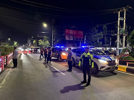 Personil Polres Pematangsiantar Laksanakan KRYD Hingga Subuh