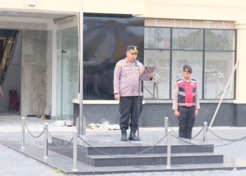 Wakapolres Tanjungbalai Kompol Tony Simanjuntak, S.H pimpin apel pagi