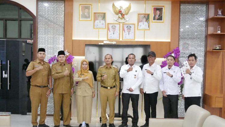 Wali Kota Tanjungbalai Mahyaruddin Salim menerima audiensi Kepala BNN Kota Tanjungbalai Letkol Laut Sahala Sinaga