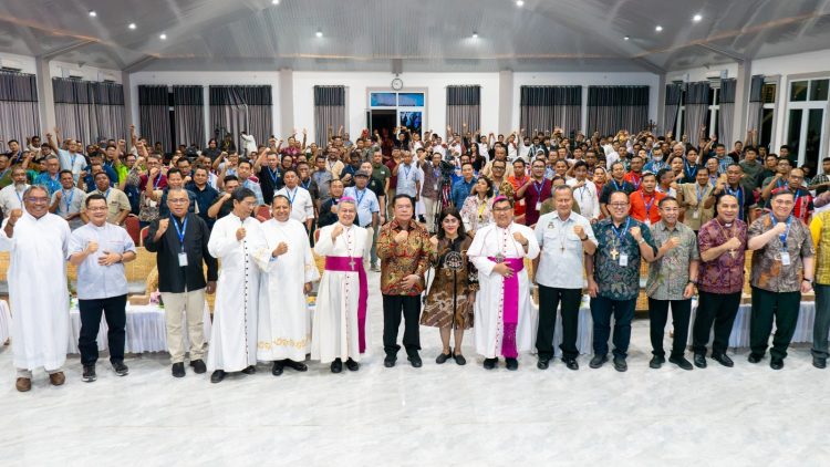 Wali Kota Pematangsiantar Wesly Silalahi SH MKn membuka Musyawarah Nasional XV UNIO Indonesia, yang digelar di CC-PPU KAM Kelurahan Tambun Nabolon Kecamatan Siantar Martoba