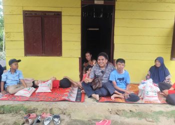 Reinhard Raji Manurung bantu lima disabilitas di Hatonduhan