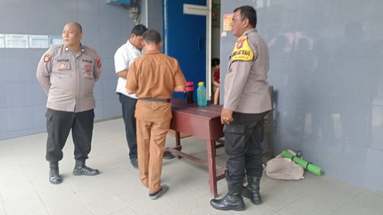Kanit Reskrim Polsek TBS IPTU L. Simatupang pimpin olah TKP