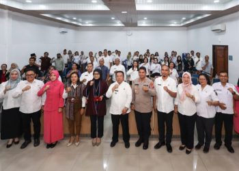 Wali Kota Pematangsiantar Wesly Silalahi SH MKn membuka secara resmi kegiatan Edukasi Pasar Modal untuk Kalangan PNS Muda, UMKM, TP PKK, dan Bhayangkari.