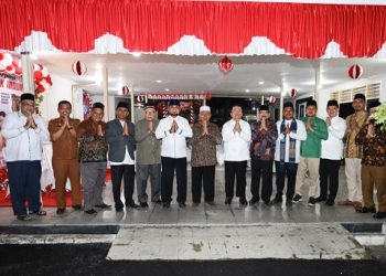 Wali Kota Pematangsiantar Wesly Silalahi SH MKn bersama jajaran Pemko Pematangsiantar menjamu utusan MUI Pusat dan MUI Provinsi Sumut di rumah dinas wali kota, Jalan MH Sitorus Kelurahan Teladan Kecamatan Siantar Barat