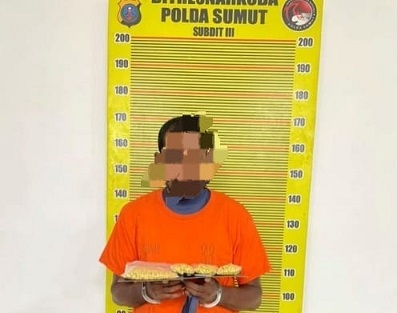 Kepling berinisial AR diringkus polisi. (Foto Ist)