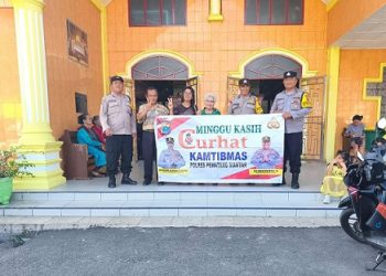 Personil piket Polseķ Siantar Marihat laksanakan Minggu Kasih Curhat Kamtibmas di Gereja HKBP Siantar Sawah