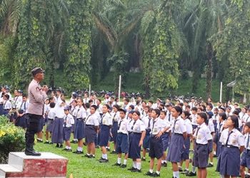 Polsek Silou Kahean Beri Edukasi Lalu Lintas dan Bahaya Narkoba di SMP Negeri 1