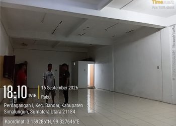 Personil  Polsek Bandar Huluan saat pengecekan ke TKP