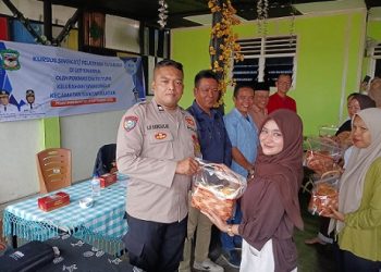 Bhabinkamtibmas AIPTU Untung JF. Nainggolan Hadiri Penutupan Pelatihan Tata Boga Pokmas Diatei Tupa Kelurahan Simalungun