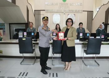 Kapolres Simalungun AKBP Dr. Hendri Nupia Dinka Barus, S.H., S.I.K., M.M Kunjungi Ketua PN Simalungun Erika Sari Emsah Ginting, S.H., M.H