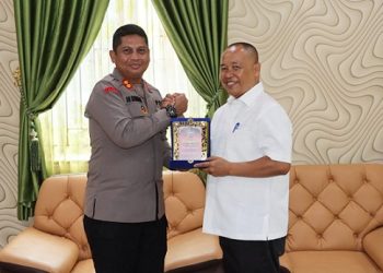 Kapolres Pematangsiantar AKBP Dhana Noer Kurniawan, S.I.K., M.M melakukan kunjungan Silaturahmi dengan Ketua DPRD Pematangsiantar Timbul M. Lingga, S.H