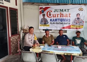 Bhabinkamtibmas Polsek Siantar Selatan Laksanakan Jumat Curhat Kamtibmas di Jalan Vihara