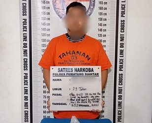 Tersangka TW dan barang bukti diamankan di Sat Resnarkoba Polres Pematangsiantar