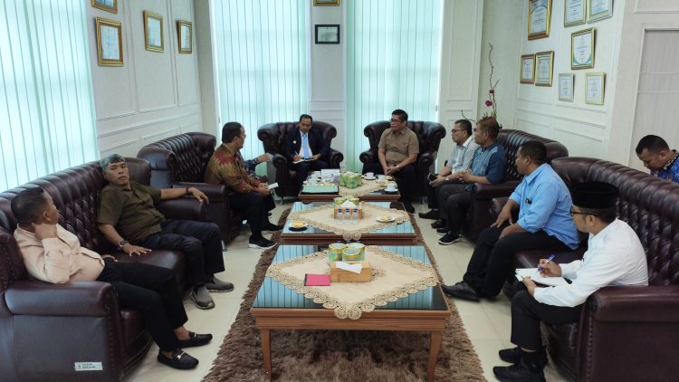 Walikota Tebing Tinggi, H. Iman Irdian Saragih terima Panitia KKR Tebing Tinggi Sergai dan Bamagnas