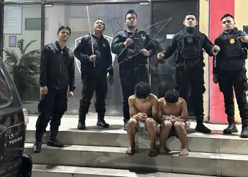 Dua pelaku terduga tawuran di kawasan TPU Porta, Tanjung Mulia, Medan yang diamankan Timsus Macan Polres Pelabuhan Belawan. (Foto Ist)
