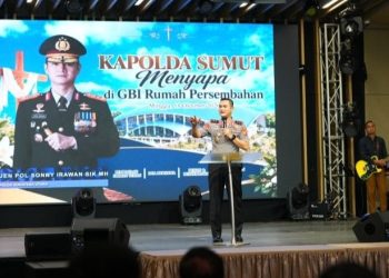 Kapolda Sumut Irjen Pol. Sonny Irawan saat kegiatan Minggu Kasih di Gereja GBI Rumah Persembahan, Jalan Jamin Ginting, Simpang Selayang, Kecamatan Medan Tuntungan (Foto Ist)