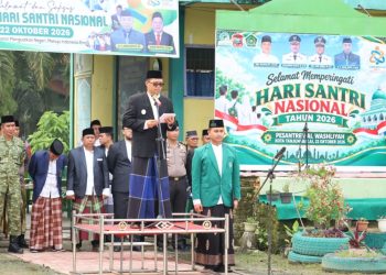 Wakil Wali Kota Tanjungbalai Muhammad Fadly Abdina Inspektur upacara (Irup) Peringatan Hari Santri Nasional Tahun 2026