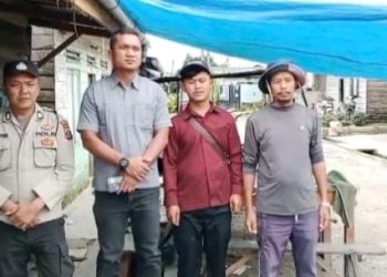 Kanit Reskrim IPDA Leonard S., S.H bersama personil saat pengecekan di TKP