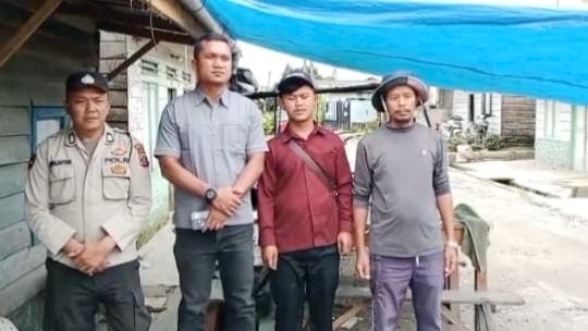 Kanit Reskrim IPDA Leonard S., S.H bersama personil saat pengecekan di TKP