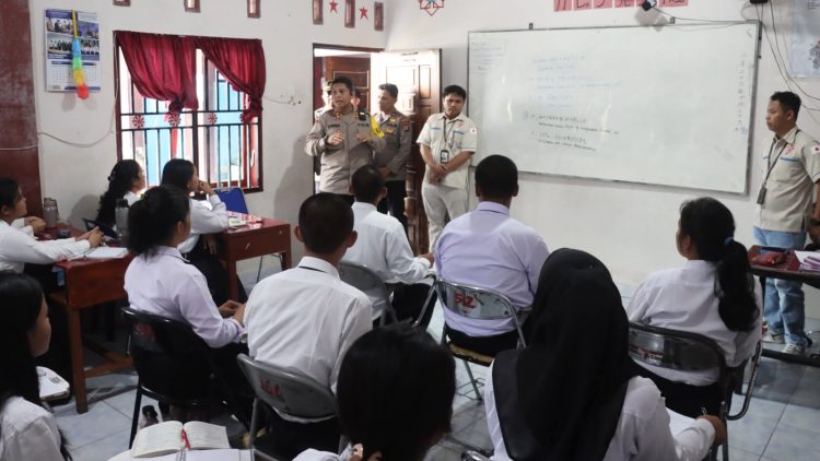 Kapolres Pematangsiantar AKBP Dhana Noer Kurniawan, S.I.K., M.M mengunjungi LPK Seikou Education