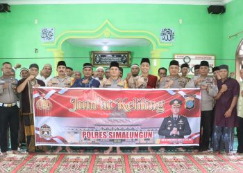 Kapolres Simalungun AKBP Dr. Hendri Nupia Dinka Barus, S.H., S.I.K., M.M melaksanakan Jumat Keliling Prioritas di Masjid Awal,