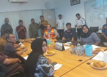 Komisi 4 DPRD Medan dipimpin Paul Mei Anton Simanjuntak beserta anggota komisi 4 Lailatul Badri, Jusuf Ginting Suka saat kunjungan ke PT Samudra Indonesia / PT Masaji Tatanan Kontainer Indonesia. (Foto Ist)