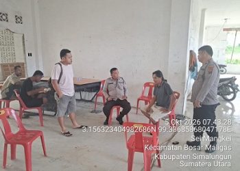 Polsek Bandar Huluan Cek TKP Percobaan Pencurian di Islamic Center Simpang Mayang