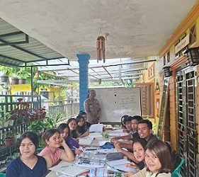 Bhabinkamtibmas Kelurahan Martoba Aipda M. Nurday sambangi Rebekka Course & Center