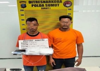 Dua terduga pelaku penyeludupan sabu tujuan Kendari yang ditangkap polisi. (Foto Ist)