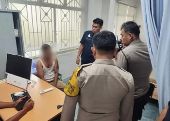 Personil Polsek Siantar Martoba mengamankan terduga pelaku pencurian