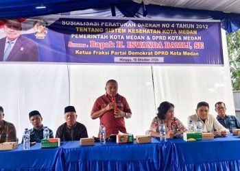 Ketua Fraksi Partai Demokrat DPRD Medan H.Iswanda Ramli SE saat sosialisasi Perda Kota Medan No 4 Tahun 2012 tentang Sistem Kesehatan Kota Medan. (Foto Ist)