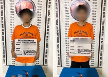 Kedua tersangka dan barang bukti diamankan di Kantor Sat Resnarkoba Polres Pematangsiantar