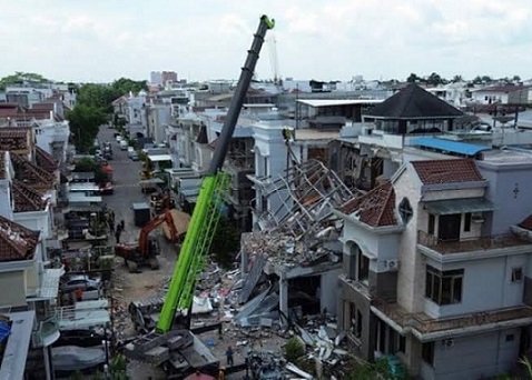 Ledakan di Grand Polonia Medan. (Foto Ist)