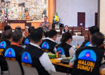 Kapolda Sumut Irjen Pol Sonny Irawan saat silaturahmi ke DPD Perwakilan Umat Buddha Indonesia (WALUBI) Sumut di Vihara Sinar Buddha (BLIA), Kompleks CBD, Jalan Antariksa, Medan Polonia (Foto Ist)