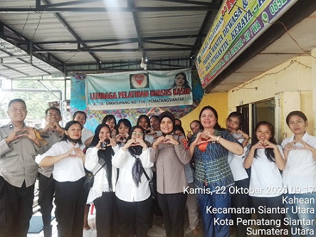 Kapolsek Siantar Utara IPTU Nana Sandra SH kunjungi Lembaga Pelatihan Kasih