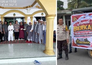 Kapolsek Siantar Timur IPTU Chandra Ritongah SH. MH bersama personil Gelar Jumat Berkah di Mesjid Taqwa Jalan Pattimura