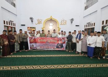 Kapolres Simalungun AKBP Dr. Hendri Nupia Dinka Barus, S.H., S.I.K., M.M melaksanakan kegiatan Subuh Keliling (SULING) di Masjid Al Manshuriyah