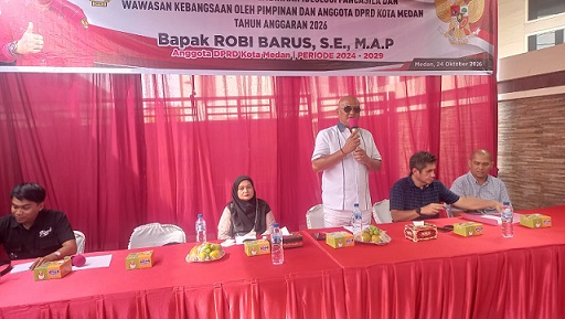 Ketua Fraksi PDI Perjuangan DPRD Kota Medan, Robi Barus SE M.AP saat menggelar kegiatan Pembinaan Ideologi Pancasila dan Wawasan Kebangsaan di Jalan Laboratorium, Medan Barat(Foto Ist)