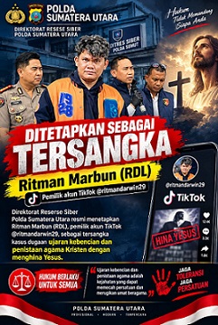 Dirsiber Poldasu Kombes Bayu Wicaksono didampingi Kabid Humas Kombes Ferry Walintukan, Wadir Siber AKBP Viktor Ziliwu saat paparan soal kasus peninstaan agama yang dilakukan Ritman Marbun. (Foto Ist)