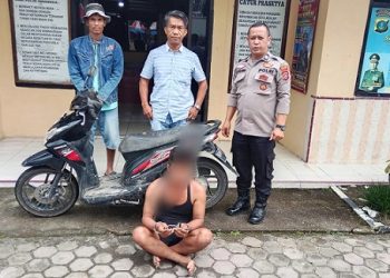 Pelaku Curanmor JS dan barang bukti diamankan di Polsek PaneI Tongah