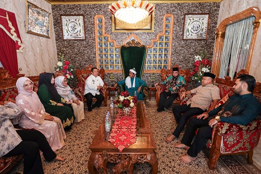 Wali Kota Pematangsiantar Wesly Silalahi SH MKn menghadiri Ramah Tamah Tokoh dan Ulama Kota Pematangsiantar digelar di kediaman H Ahmad Ridwansyah Putra, di Jalan Melanthon Siregar Gang Cantik Manis Pematangsiantar