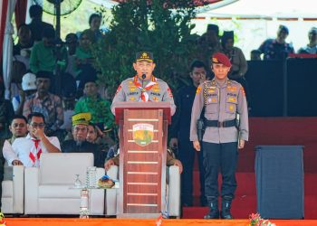 Kapolri Jenderal Listyo Sigit Prabowo menjadi Inspektur upacara pembukaan Jambore Karhutla 2025 di Bumi Perkemahan Tahura Sultan Syarif Hasyim, Kabupaten Siak, Jumat (25/4/2025).