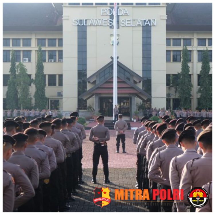 Kepolisian Daerah Sulawesi Selatan (Polda Sulsel) mengerahkan sebanyak 5.300 personel gabungan untuk mengamankan jalannya unjuk rasa.