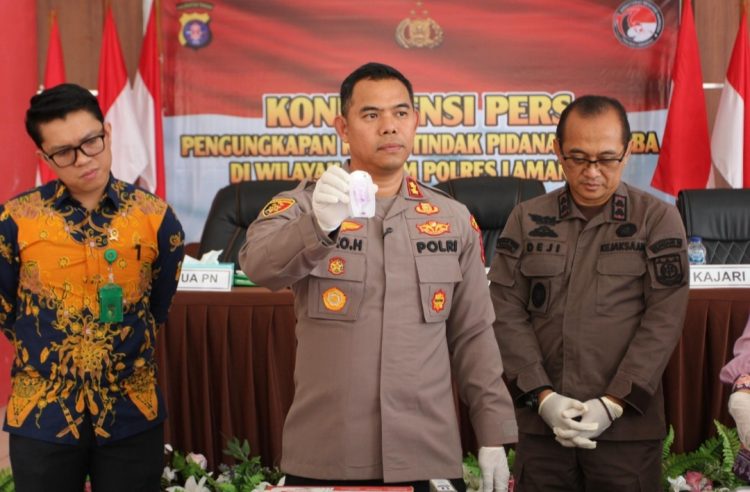 Kegiatan ini di Pimpin langsung Kapolres Lamandau, AKBP Joko Handono S.I.K., M.H., Pelaksanaan di Joglo Polres Lamandau, Kamis (24/4/25) Pagi.